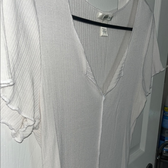 Pozzolo White Ribbed V-Neck Women's Short Sleeve Tee NWOT - Picture 8 of 8